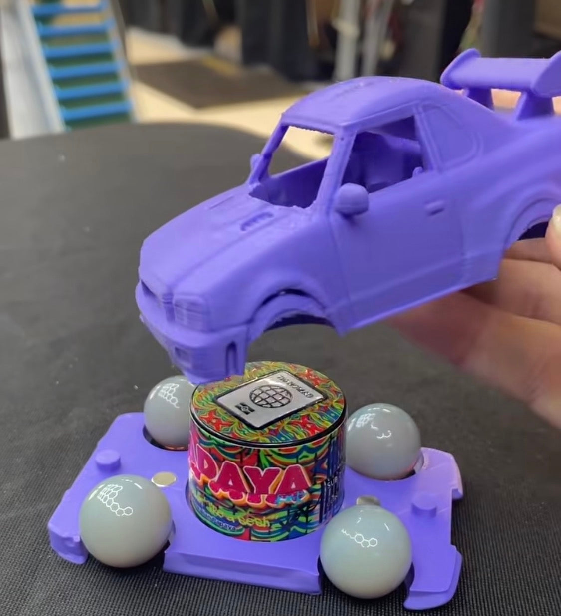 Nizzan Zkyline Marble Race Car